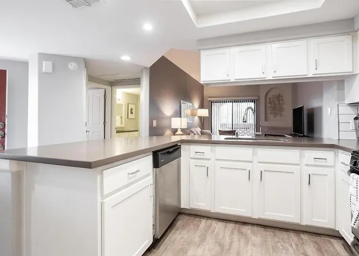 Landing Modern With Amazing Amenities *